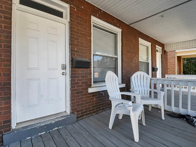 1508 Summit St — Photo 3