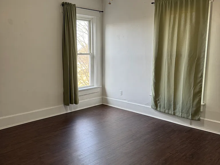 205 Locust St — Photo 20