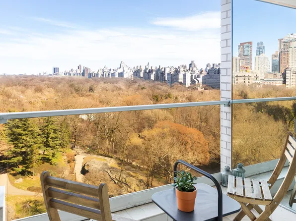 116 Central Park South 16N image 17 of 17