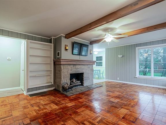 5th image of 2941 S Laura St