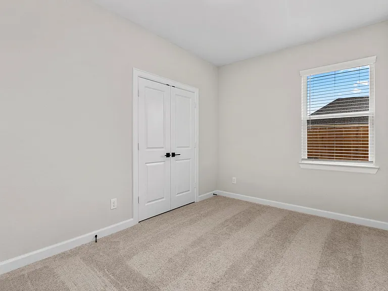 1026 Whispering Winds Dr — Photo 13