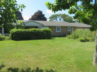 2130 S Bolton Rd, Freeport, IL 61032