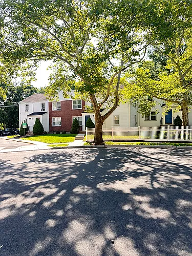 18 Byron Pl #2 Photo 1