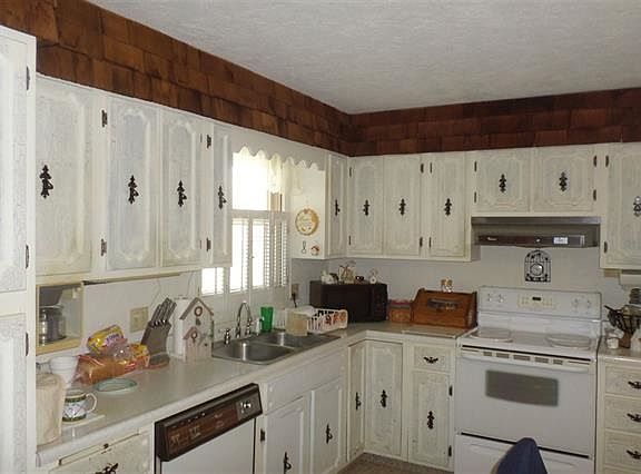 4th image of 3144 N County Road 125 W