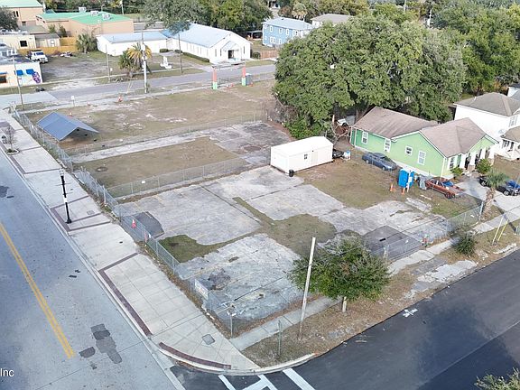 4th image of 1013 E UNION Street