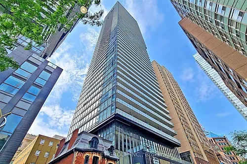 15 Grenville St #2103 Photo 1