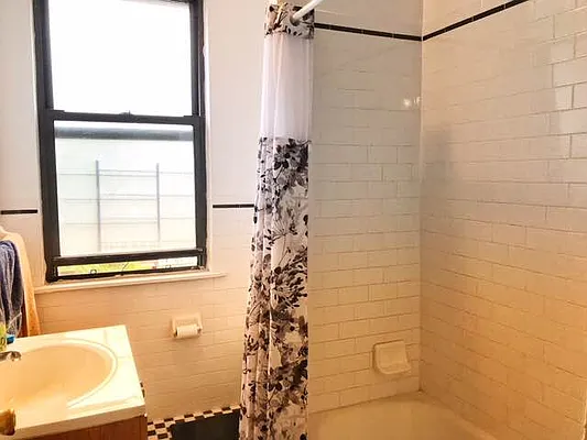 Rented by Friedman Roth Realty | media 10