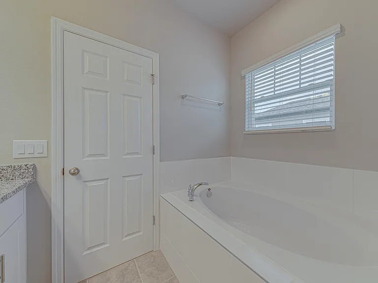 524 Venetian Palms Blvd — Photo 34
