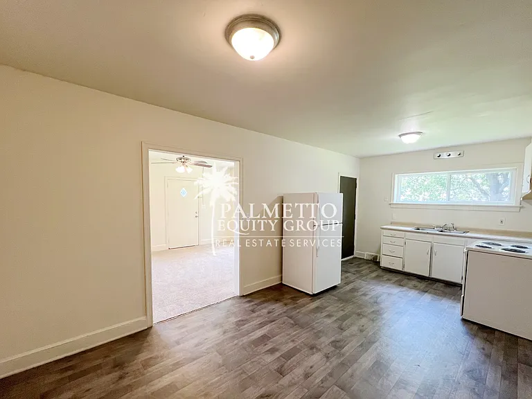 405 Richardson Ave #A — Photo 9
