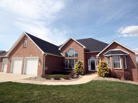 1st image of 44 Westwood Dr