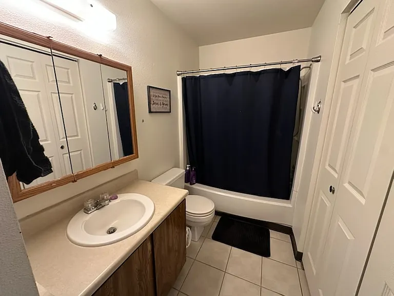 5427 Eastview St — Photo 3
