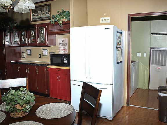 4th image of 10015 Whispering Meadows Dr N