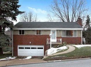 4790 Beall Dr, Pittsburgh, PA 15236