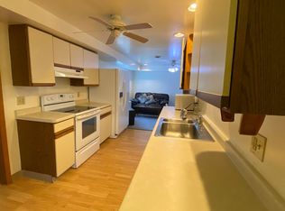 Langdon St! 3 bedroom, 1.5 bath with washer/dryer, A/C, & Dishwasher!, Madison, WI 53703