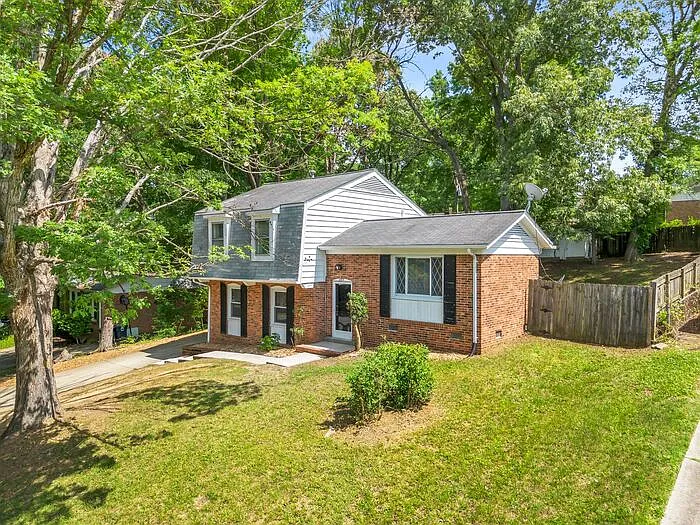 2309 Bridgette Blvd — Photo 35