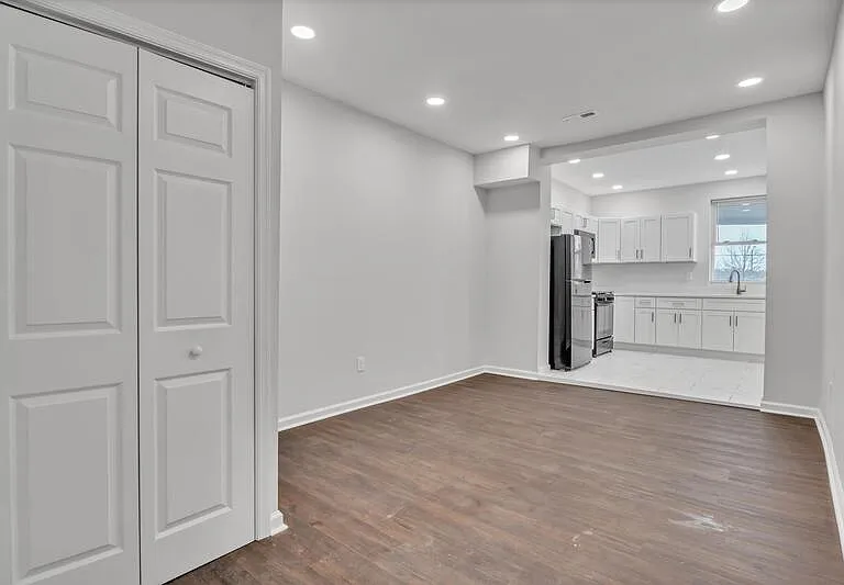 810 Brooks Ln #2 — Photo 8