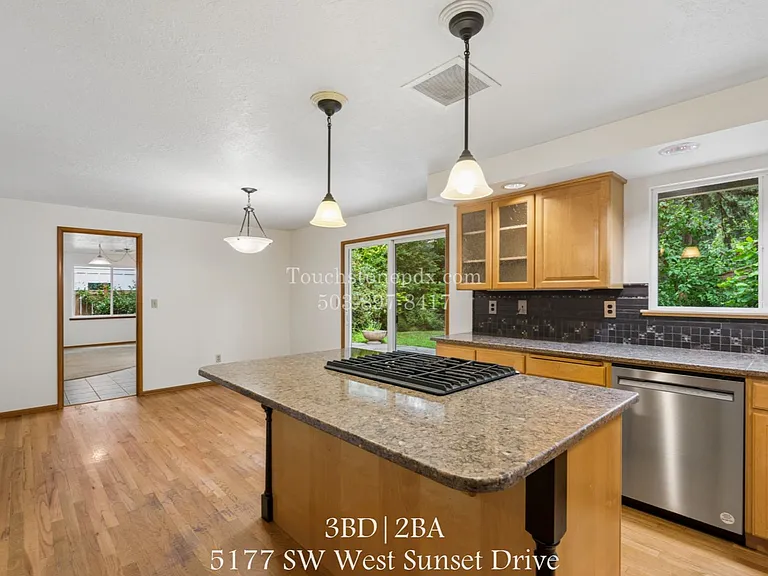 5177 SW West Sunset Dr — Photo 1