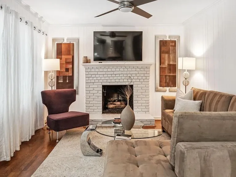 4379 Tree Haven Dr NE — Photo 16