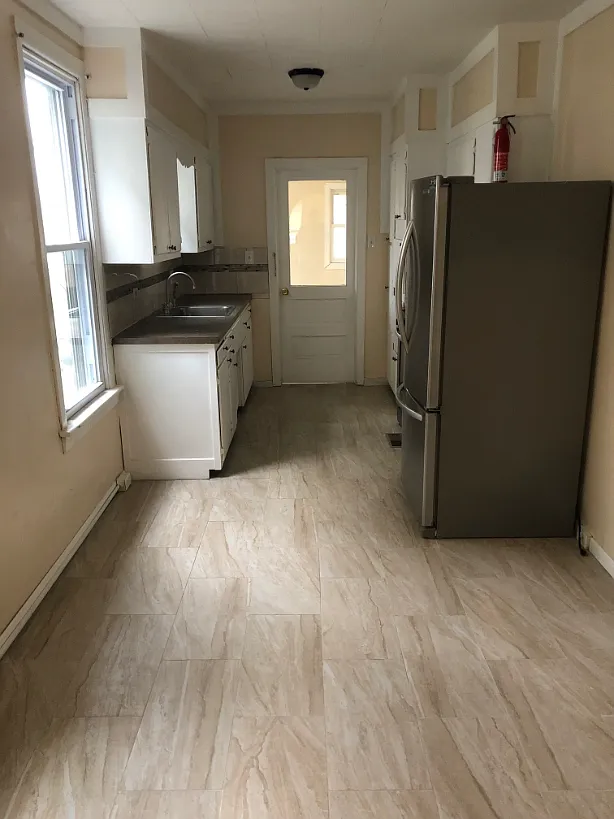 4 bed, 1274 sqft, $1,525 — Photo 3
