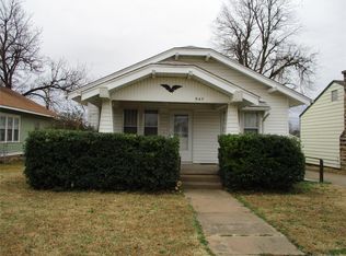 945 E Oak St, Cushing, OK 74023