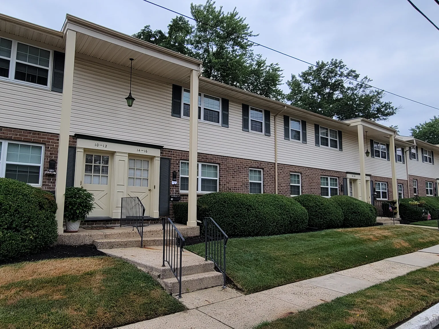 Dora Court — Photo 3