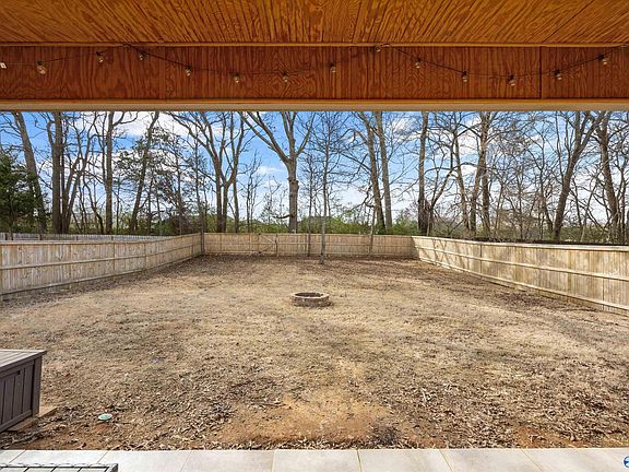 2nd image of 280 Falcon Ridge Dr