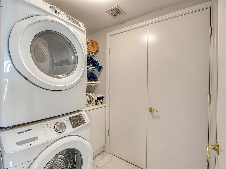 2650 Lake Shore Dr #2303 — Photo 26