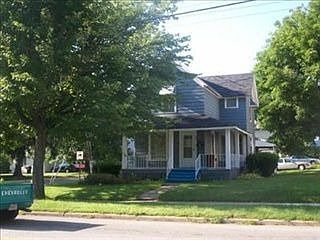 5th image of 294 College St