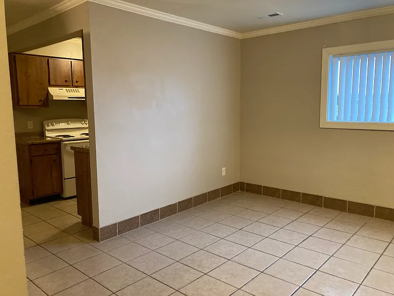 2520 N Cole St #4 — Photo 11