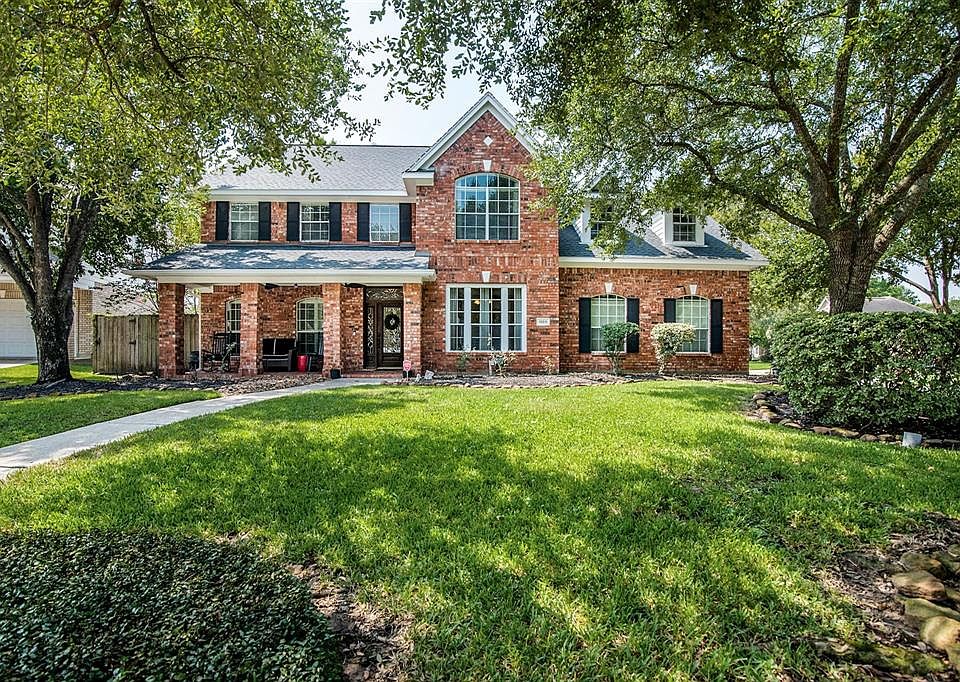 1st image of 19811 Fair Park Ct