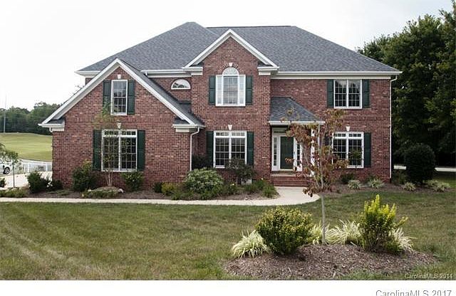 1st image of 104 Fox Den Cir
