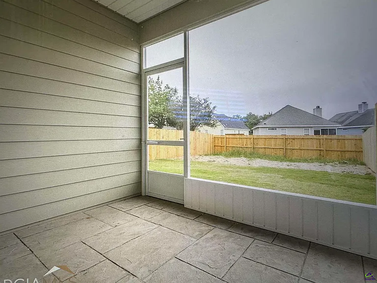 109 Leisure Pointe Cv — Photo 17