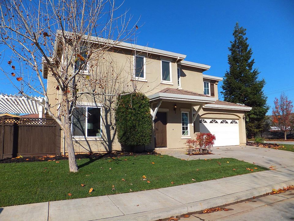 1st image of 121 Curry Ave