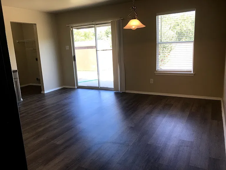1864 Wickham Dr — Photo 6