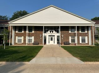 1601 Ohio Ave SW APT 106, Huron, SD 57350