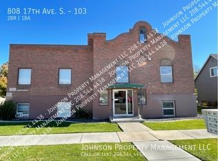 808 17th Ave S APT 103, Nampa, ID 83651