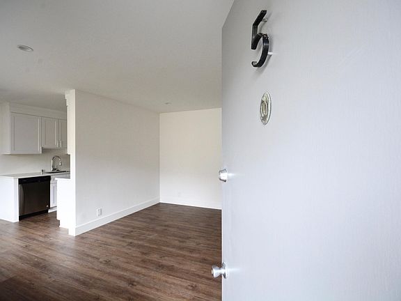 2nd image of 1508 Stanford St APT 5