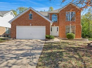 310 Clayheath Ct, Ballwin, MO