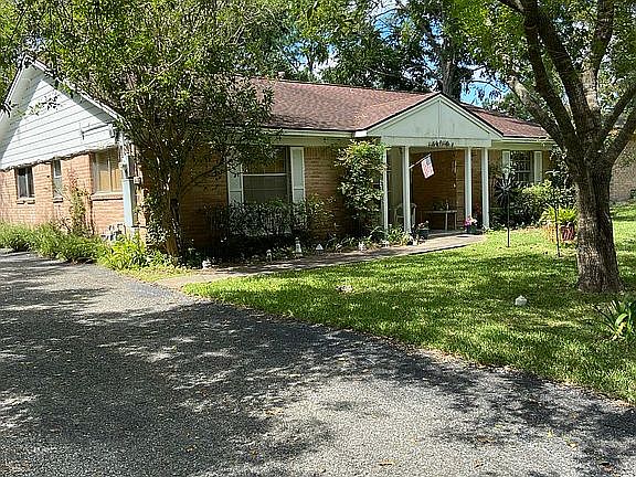 5th image of 6122 Woodacres St