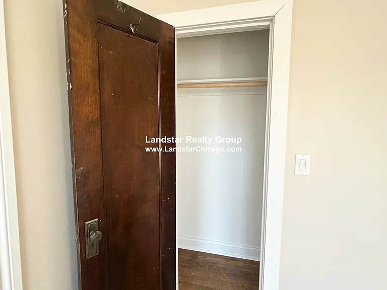 1936 W Estes Ave #1N — Photo 6