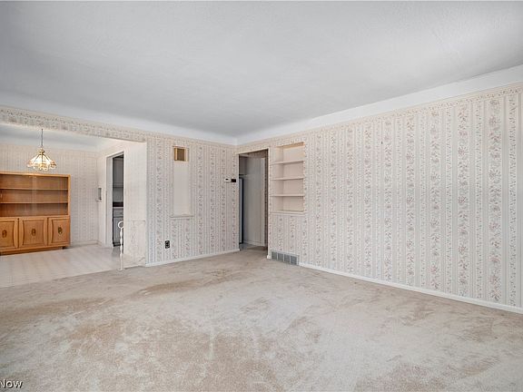 5th image of 3331 Stanfield Dr
