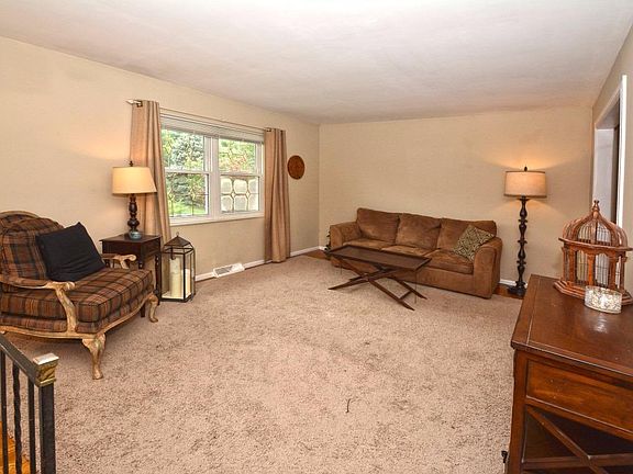 3rd image of 2638 Valley Trails Dr