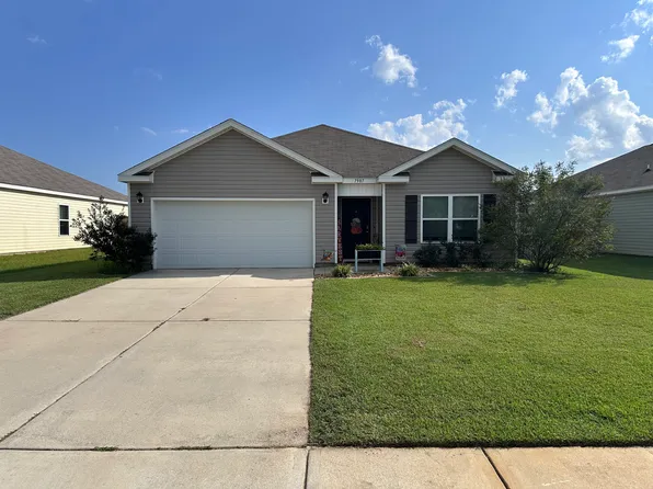 7987 Pickwick Dr, Foley, AL 36535