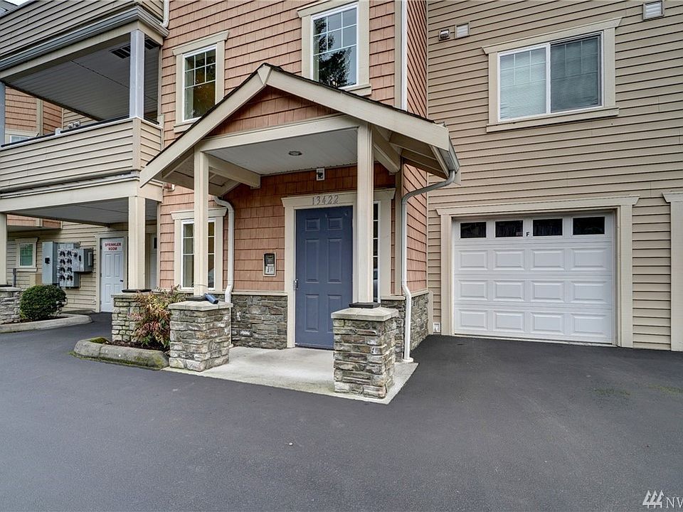 1st image of 13422 97th Ave E Unit 304