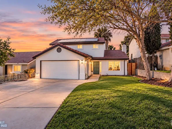 1196 McCurdy Dr, Bakersfield, CA 93306