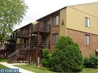 2nd image of 5200 Hilltop Dr #432