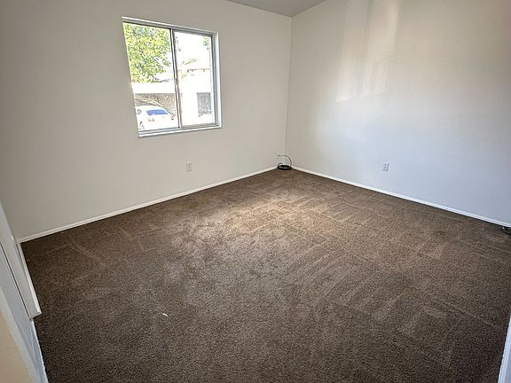 4th image of 509-515 Zahn Dr #511-B