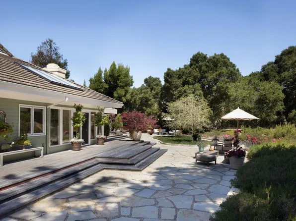 25 Miramonte Rd, Carmel Valley, CA 93924