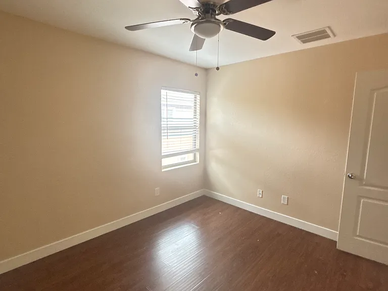 2815 S Cole Dr — Photo 9