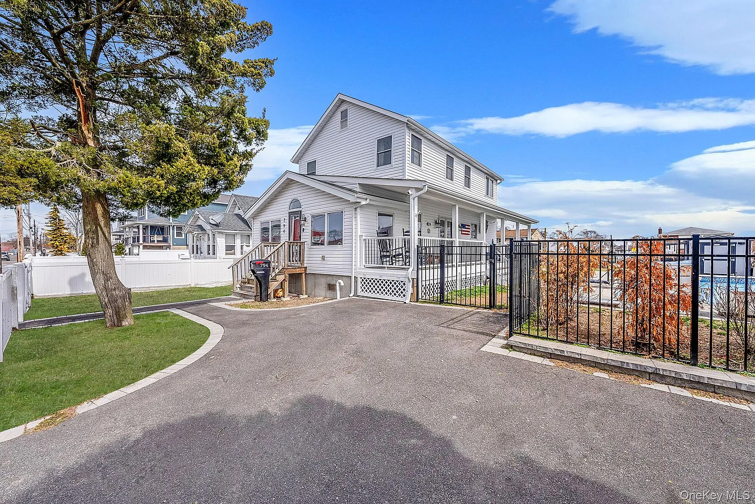 794 Pecan Street photo 1